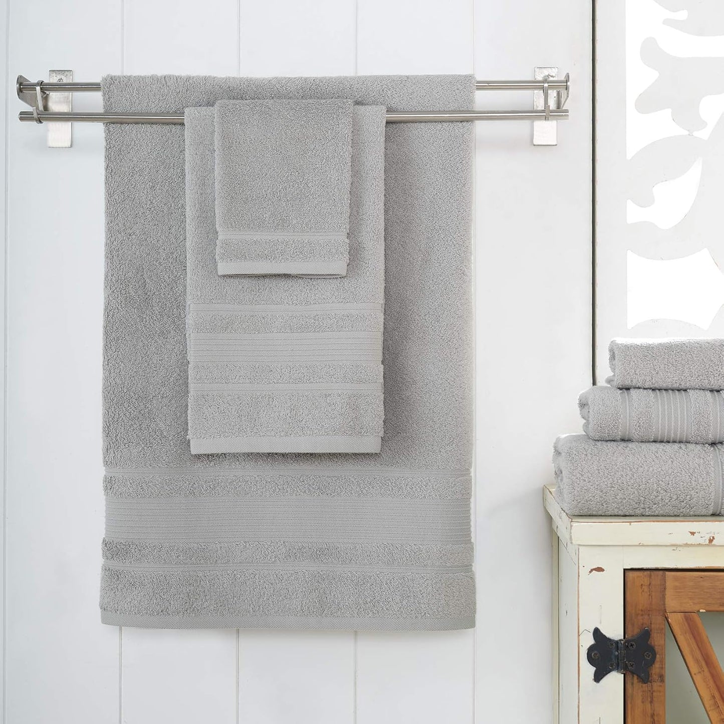 4-Piece Bath Towels Set, 100% Turkish Cotton Premium Quality Towels for Bathroom, Quick Dry Soft and Absorbent Turkish Towel, Set Includes 4 Bath Towels (Grey)